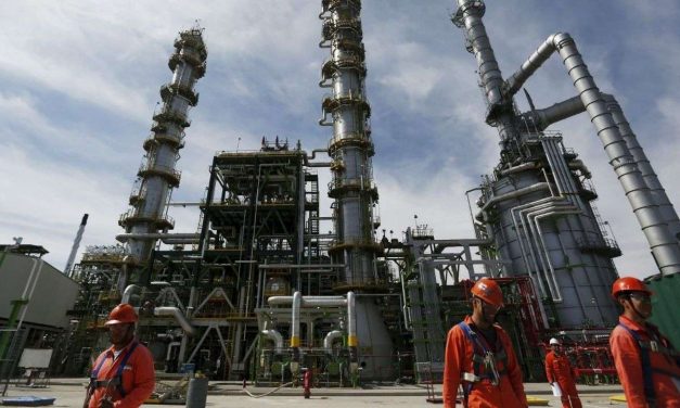 México no alcanzará metas de energía limpia, asegura Cofece