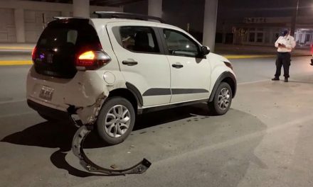 Choca y huye del lugar, autoridades logran detenerlo en Saltillo