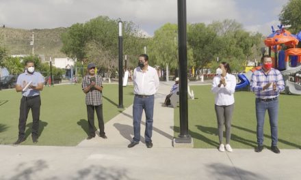 Entrega Chema Morales obras de rehabilitación en Ramos Arizpe