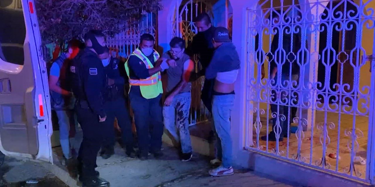 Jóvenes lesionados con arma blanca en riña en Saltillo