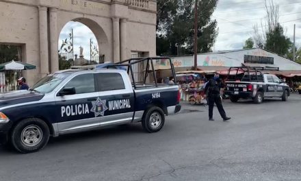 Se le suben al muerto: dos mujeres caen a fosas en panteón de Saltillo
