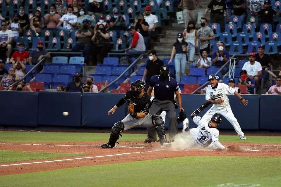VIDEO: Saraperos arranca imponiéndose ante Sultanes