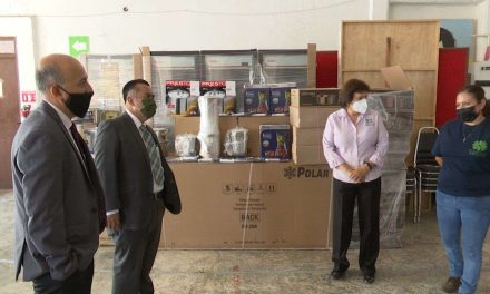 Donan equipo a asilo de ancianos en Saltillo