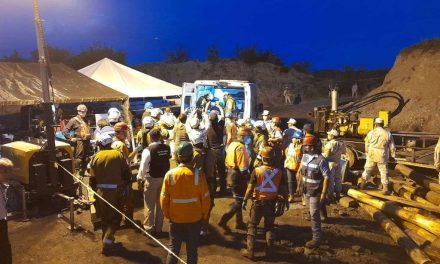 Rescatan dos mineros más en Múzquiz Coahuila