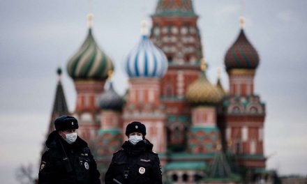 Se duplican en Rusia contagios COVID-19 en una semana
