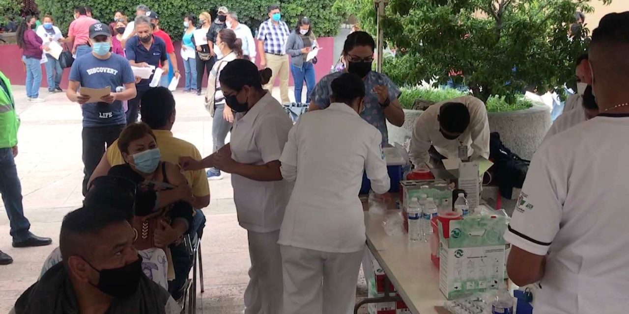 La vacunación contra el COVID-19 seguirá este jueves