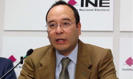 Investigan finanzas del consejero del INE Ciro Murayama