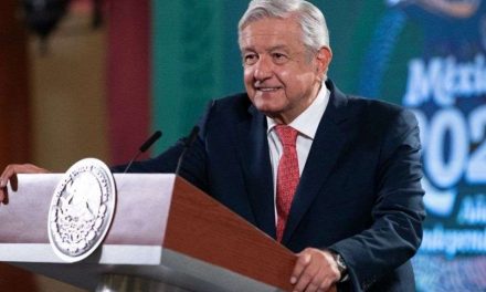 ‘Es clasista, conservador y racista’; AMLO rechaza los memes de la CDMX