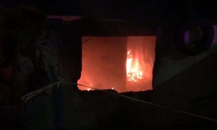 Se incendia casa abandonada en Saltillo