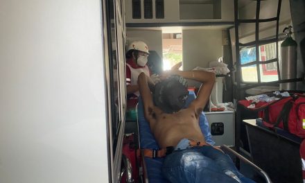 Hombre es agredido con arma de fuego afuera de su casa en Saltillo