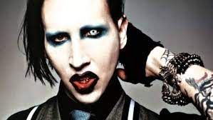 Marilyn Manson se entrega a la policía por cargos de agresión
