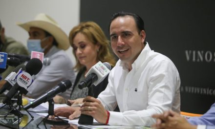 Avanza vacunación de forma fluida, destaca el alcalde Manolo Jiménez