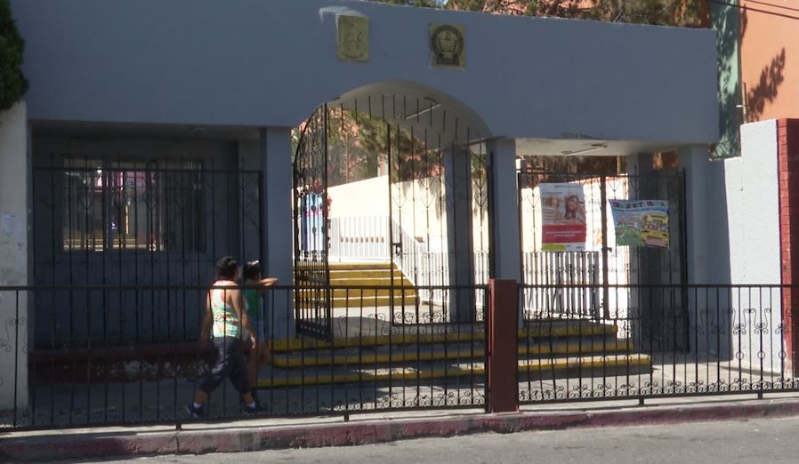 Las escuelas requieren apoyo