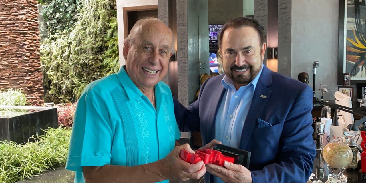 “El poeta del amor” se reencuentra con RCG y fue homenajeado por su aniversario