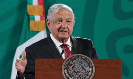 ‘No me importa lo que la mayoría esté pensando(…) es indispensable que se regrese a clases’; AMLO
