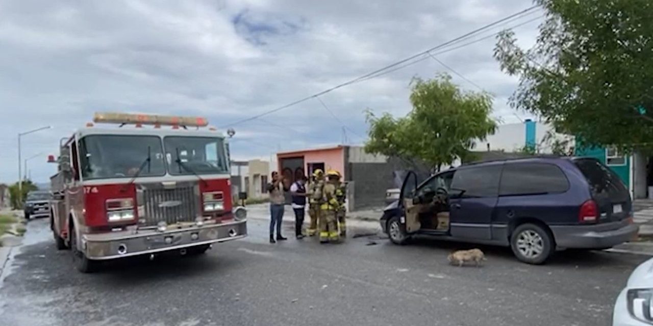 Vehículo se incendia en Saltillo