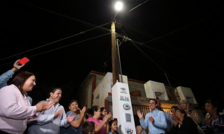 Ciudadanos reconocen calidad del sistema de alumbrado público en Saltillo