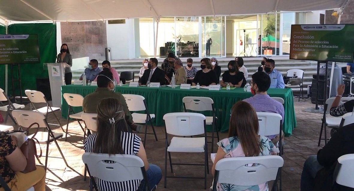 Cubren 108 plazas en Cecytec