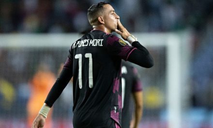 ‘Me encantaría jugar con Chicharito’, dice Funes Mori