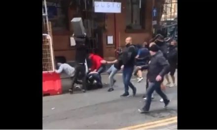Hooligans ‘se dan con todo’ previo a partido del Manchester United (video)