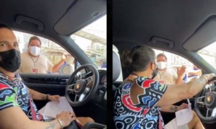 Le niegan la vacuna a Poncho de Nigris por ir antes de tiempo