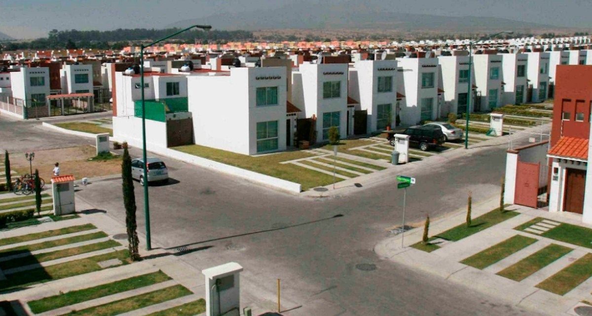 Anuncia Infonavit apoyos a trabajadores dados de baja