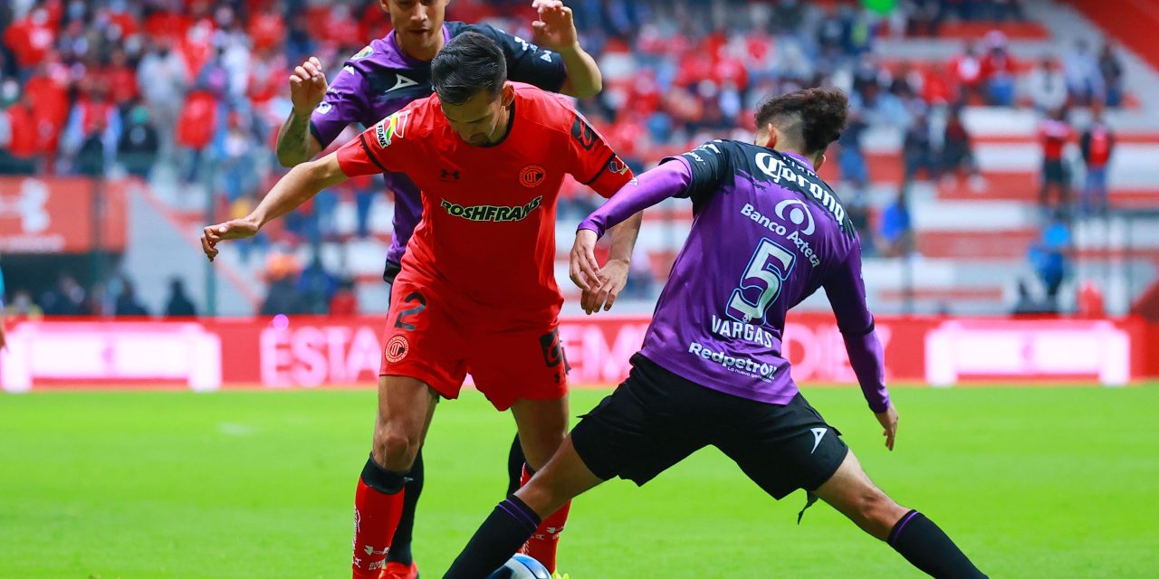 Mazatlán y Toluca reparten puntos con empate 2-2