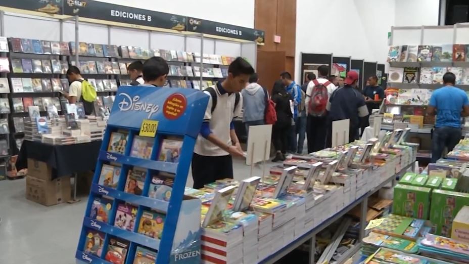 Feria del Libro de Coahuila sigue en pie