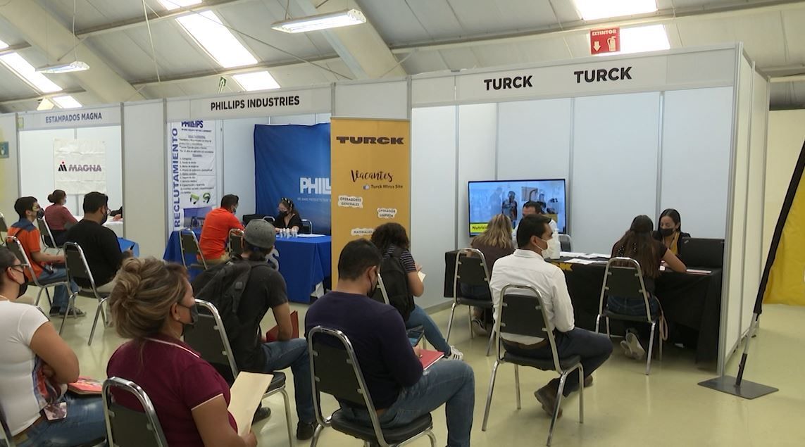 Ofertan mil 200 plazas laborales en Coahuila