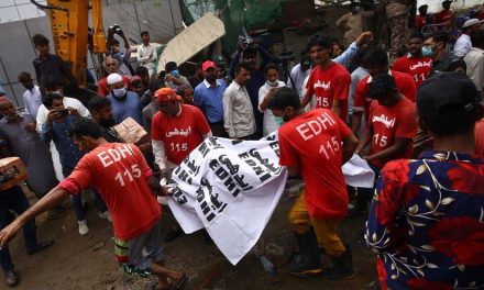 Incendio en fábrica de químicos deja 15 muertos en Pakistán