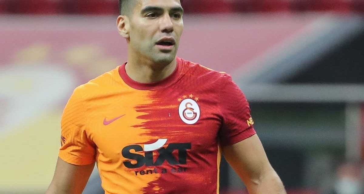 Falcao no seguirá en el Galatasaray