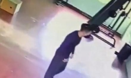 Ataque paranormal en un gimnasio es captado por una cámara de seguridad (VIDEO)