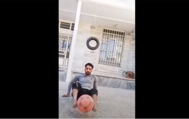Joven sorprende con ‘tiros’ a pesar de su discapacidad (video)