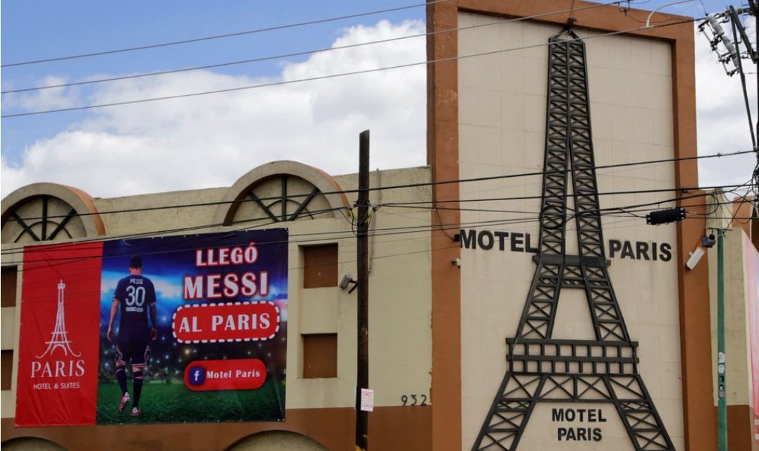 Messi llega al París…un motel de Puebla