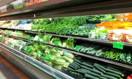 Mujer pasará un año en la cárcel por toser en alimentos del supermercado