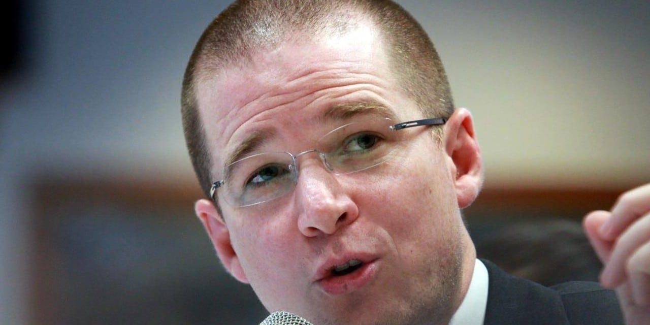 UIF no ha congelado (por ahora) cuentas de Ricardo Anaya
