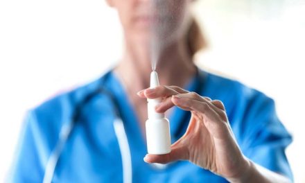¿Es el principio del fin? Ofrecen spray anticovid que cura en 5 días