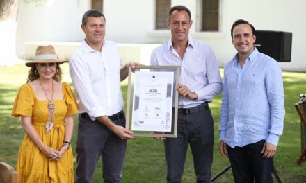 Develan ícono de Vinos y Dinos en Casa Madero