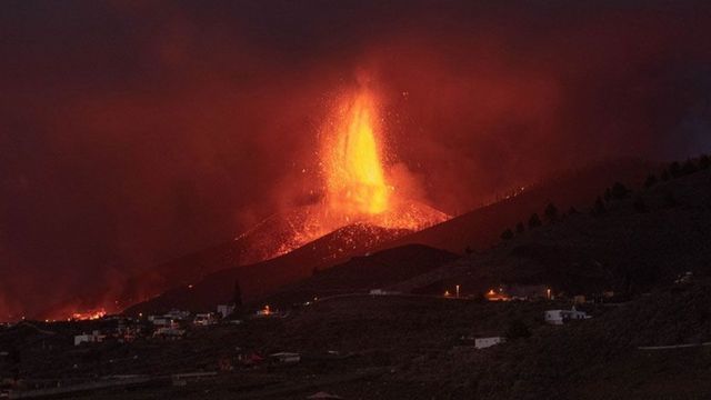 ¡Volcán de La Palma entra en nueva fase; explosión extrema!