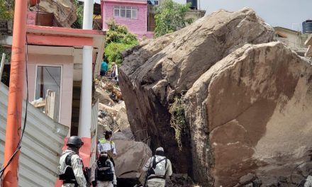 Al menos una persona muerta y 10 desaparecidas en derrumbe del Cerro del Chiquihuite