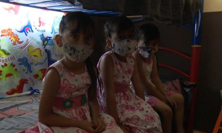 Buscan ayuda para trillizas