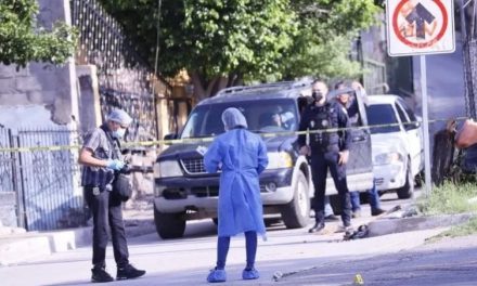 A plena mañana y en medio de la calle reportan agresión armada en Hermosillo