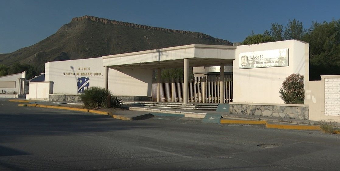 Estudiantes se acoplan a educación híbrida en Facultad de Trabajo Social