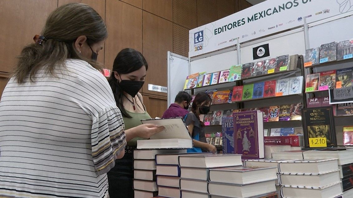 ¡Todo un éxito! Feria del Libro registra máxima capacidad de asistentes