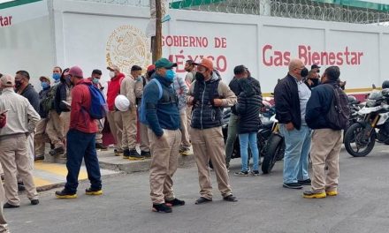 Protestan empleados de Gas Bienestar en CDMX; Federación incumple contrato