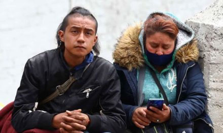 «Me siento fatal, devastado»: Jorge espera a su familia tras derrumbe en Cerro del Chiquihuite (video)