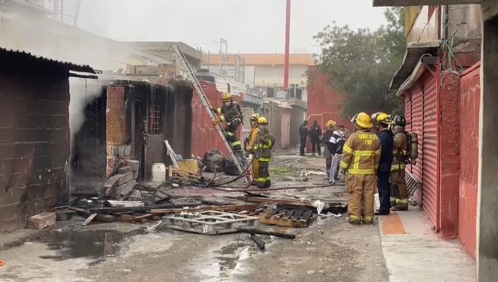 Incendio en mercado de la colonia 26 de Marzo