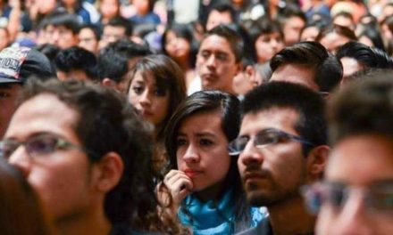 A los jóvenes no les alcanza para vivir en México