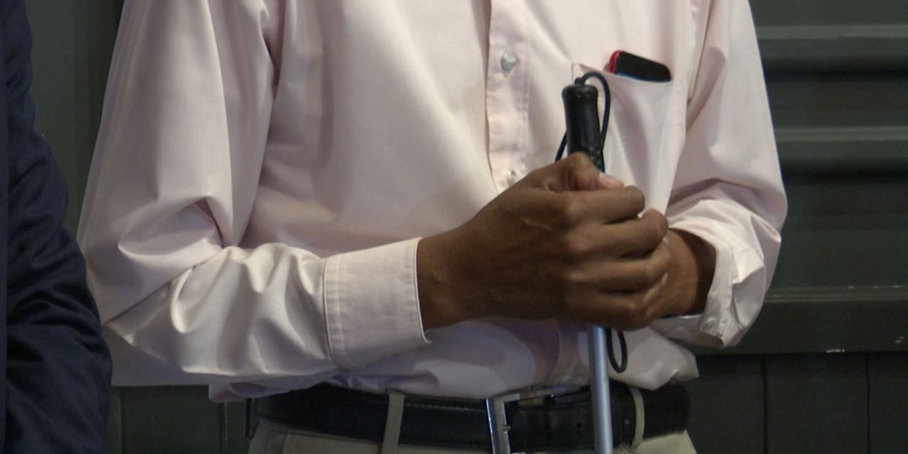 Entregan menús en braille en la región sureste de Coahuila