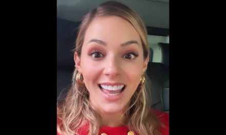 Mariana Rodríguez canta ‘No hay multa’ al INE por su fallo sobre la sanción a Samuel García